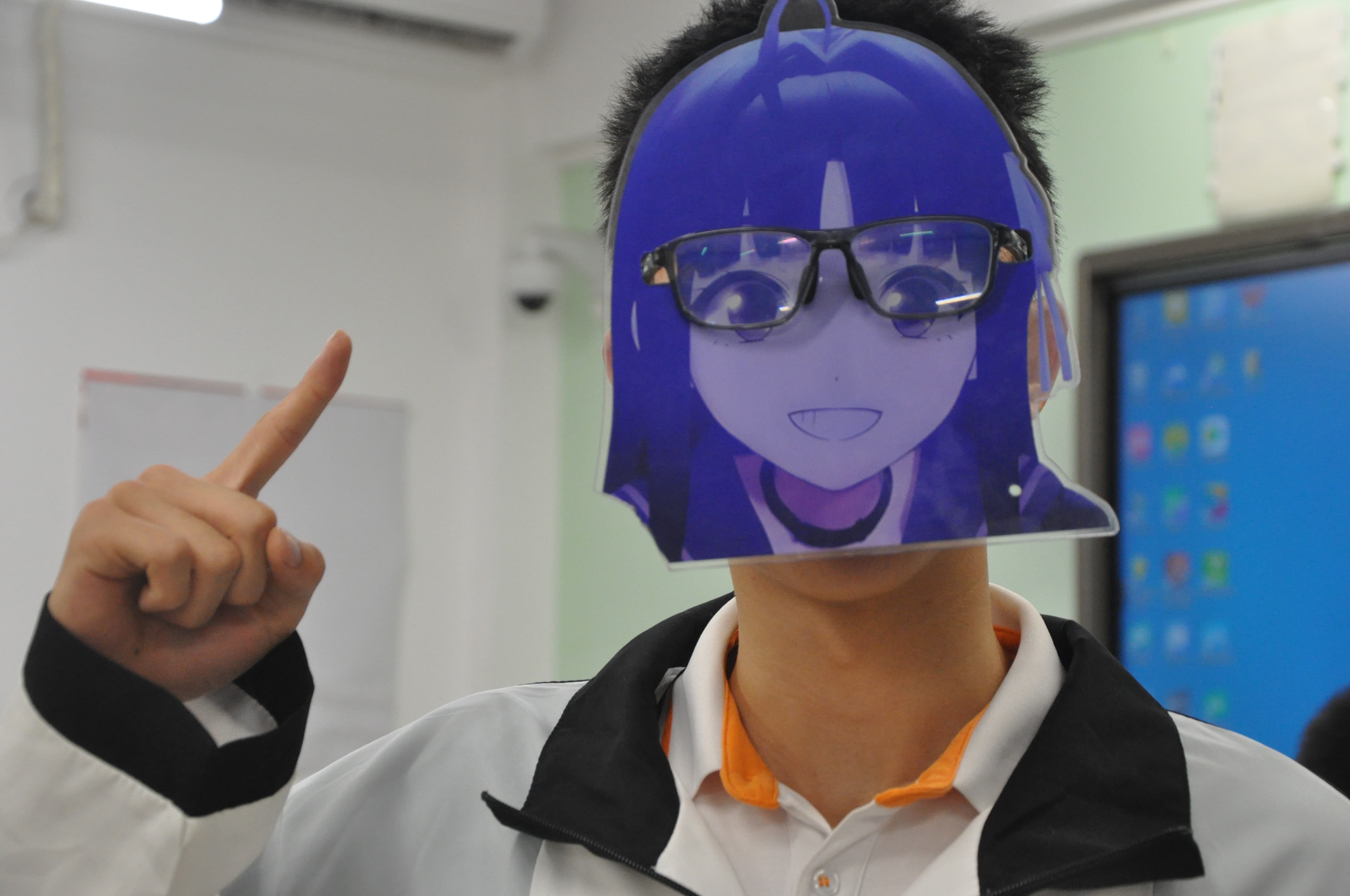 C 君于东城教室内，2025 年 6 月 10 日摄